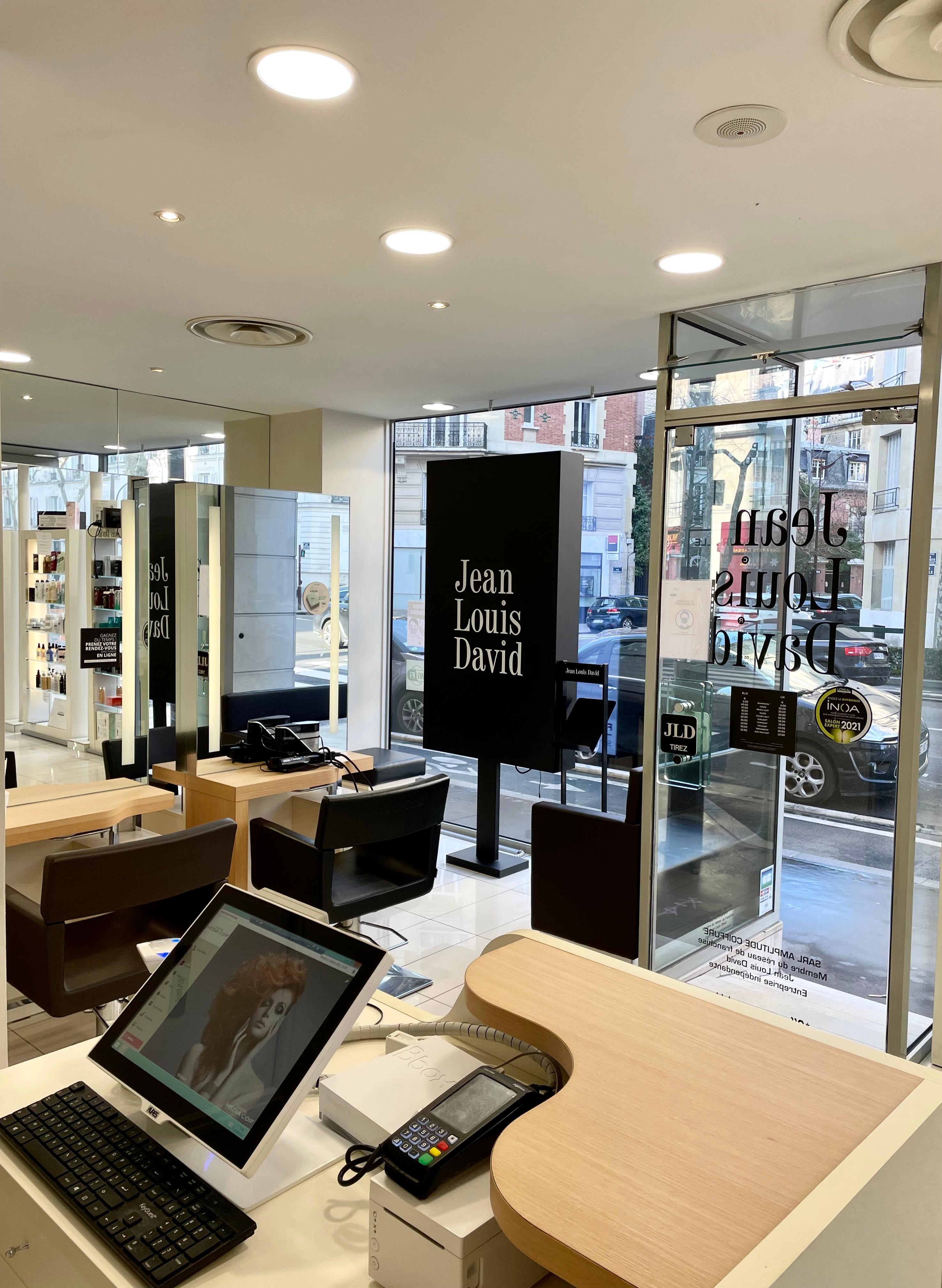 Espace Encaissement, Acceuil Téléphonique