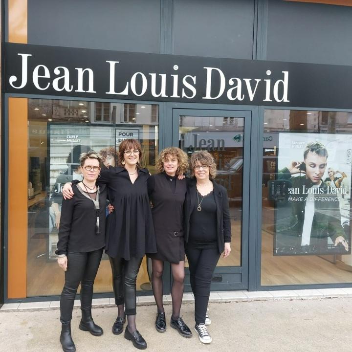 L'équipe de Jean Louis David à saintes