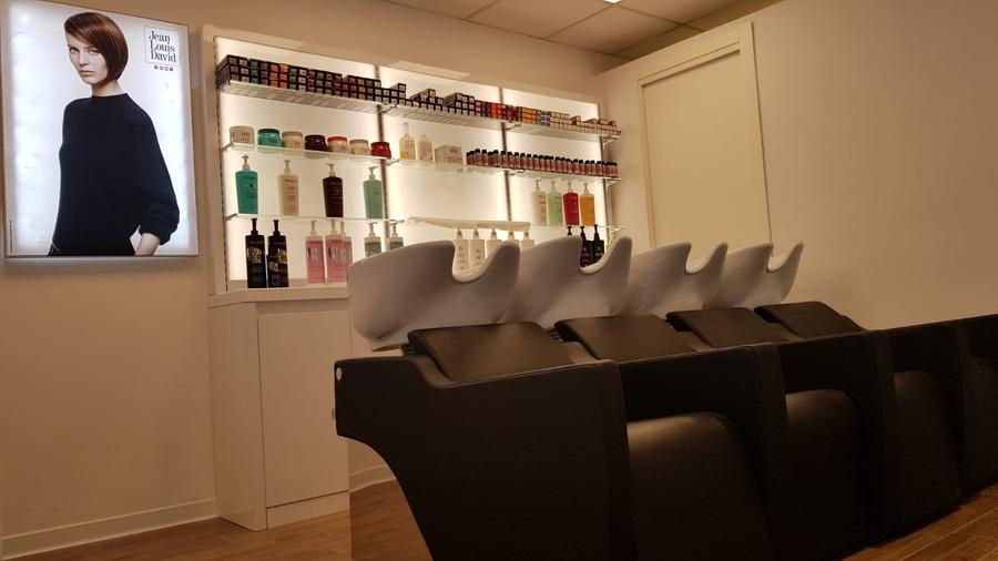 Salone c.c. le Corti